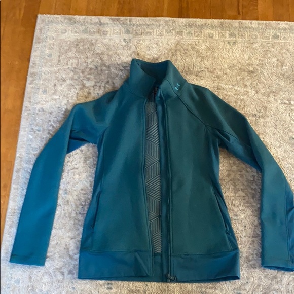 Under Armour Jackets & Blazers - EUC Women’s Under Armour Teal Zipup